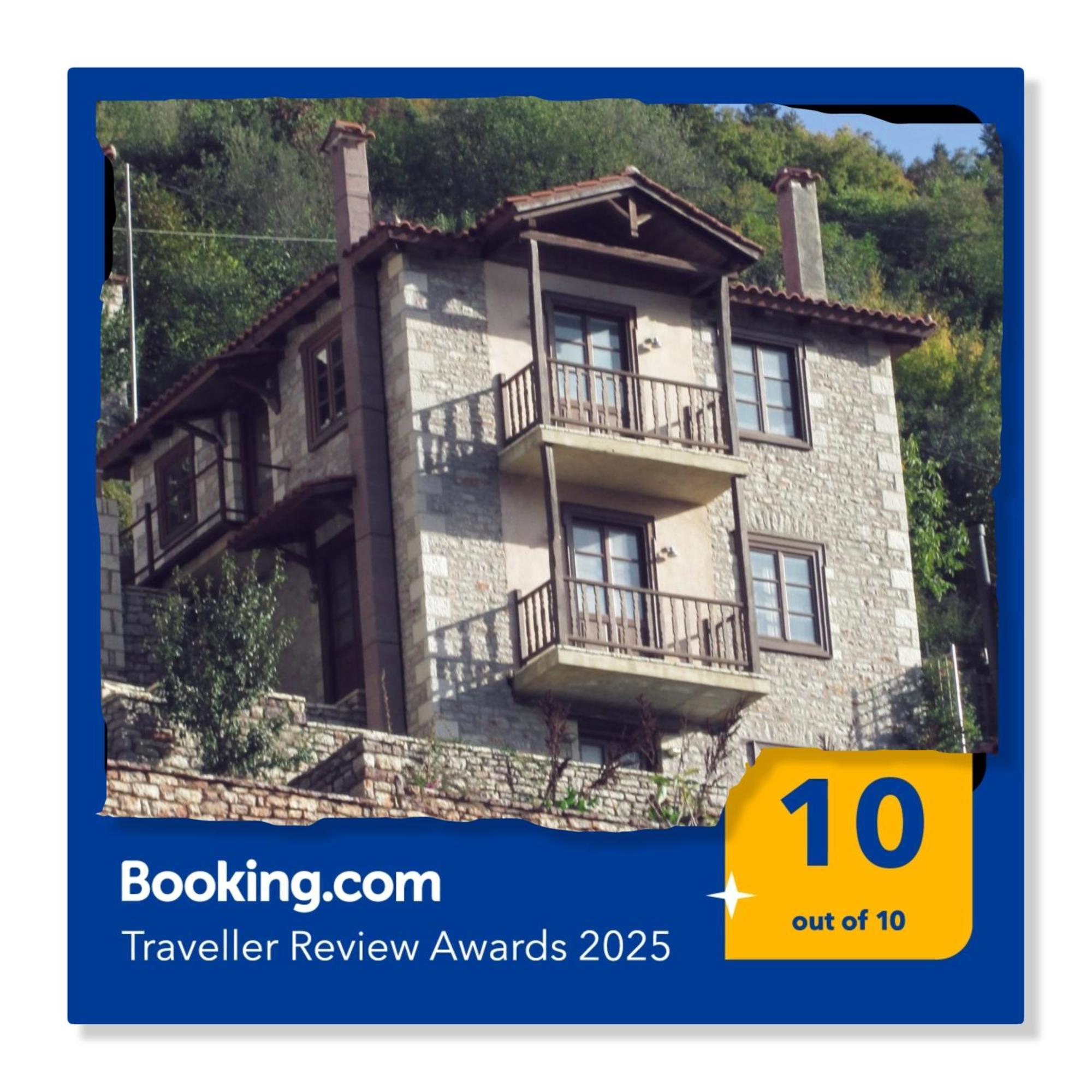 Villa Korfes: Three-Story Family Retreat Karpenisi Exterior photo